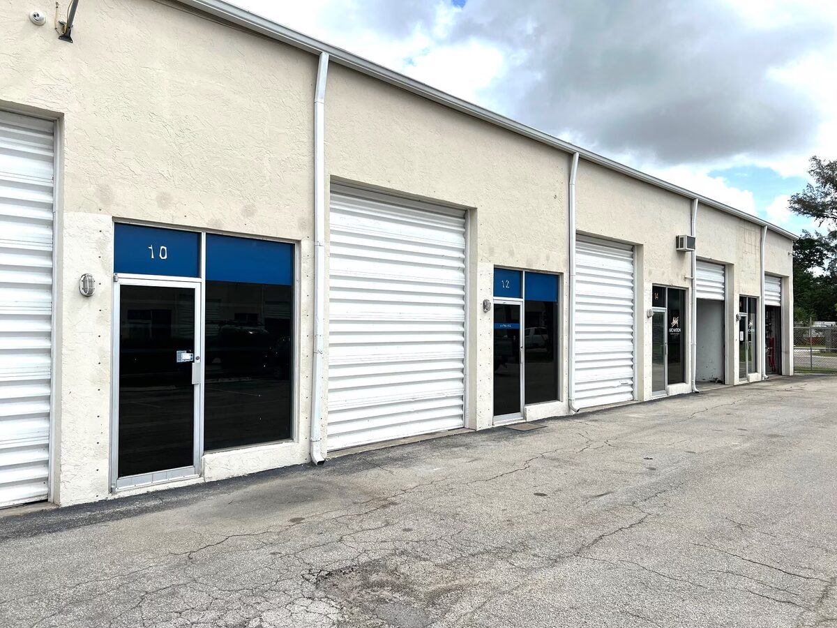 8254 Bama Ln warehouse storefronts, Ponderosa Industrial Park, West Palm Beach FL
